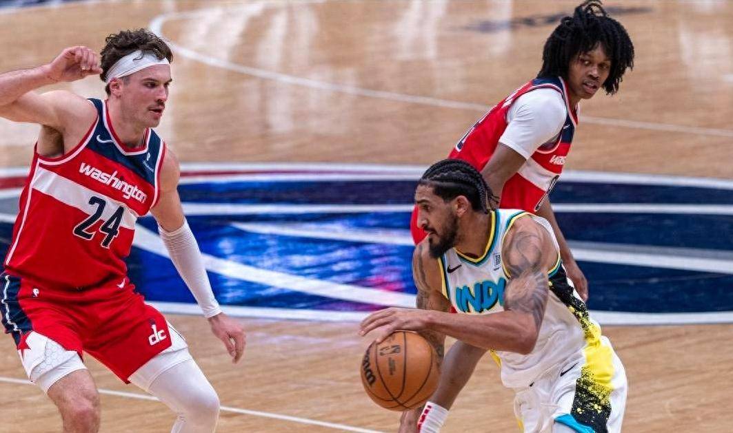 穆雷关键节点高光表现，热火带队取胜！的简单介绍